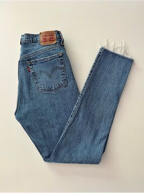 Levi’s High Waist Jeans 29 Medium Wash